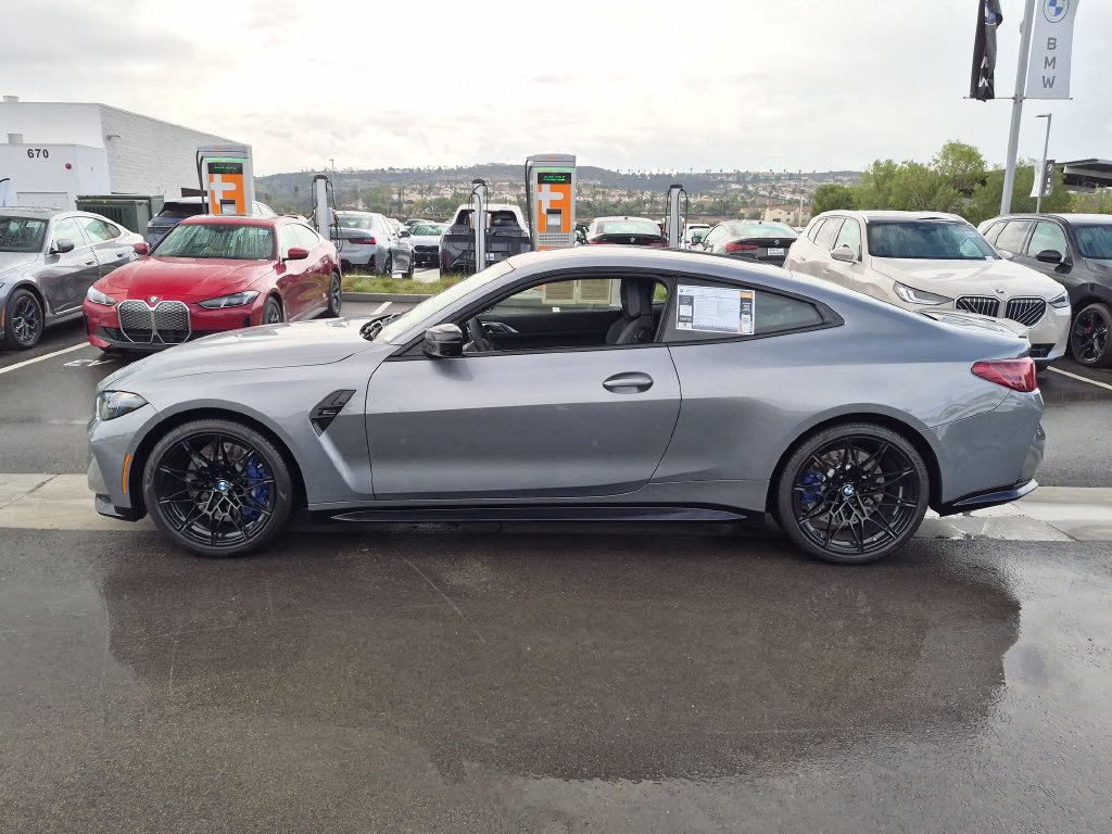 Used 2027 BMW M4 Competition RWD image 5