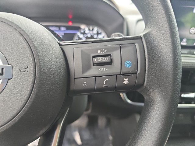 Used 2021 Nissan Rogue SV FWD image 18