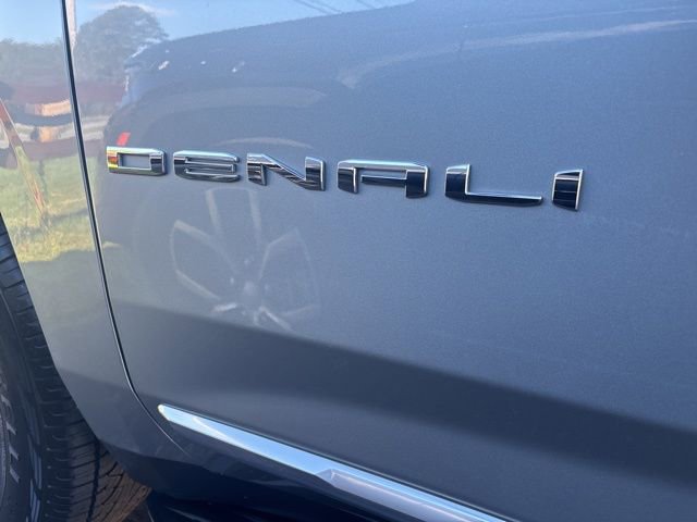 Used 2024 GMC Yukon XL Denali image 56