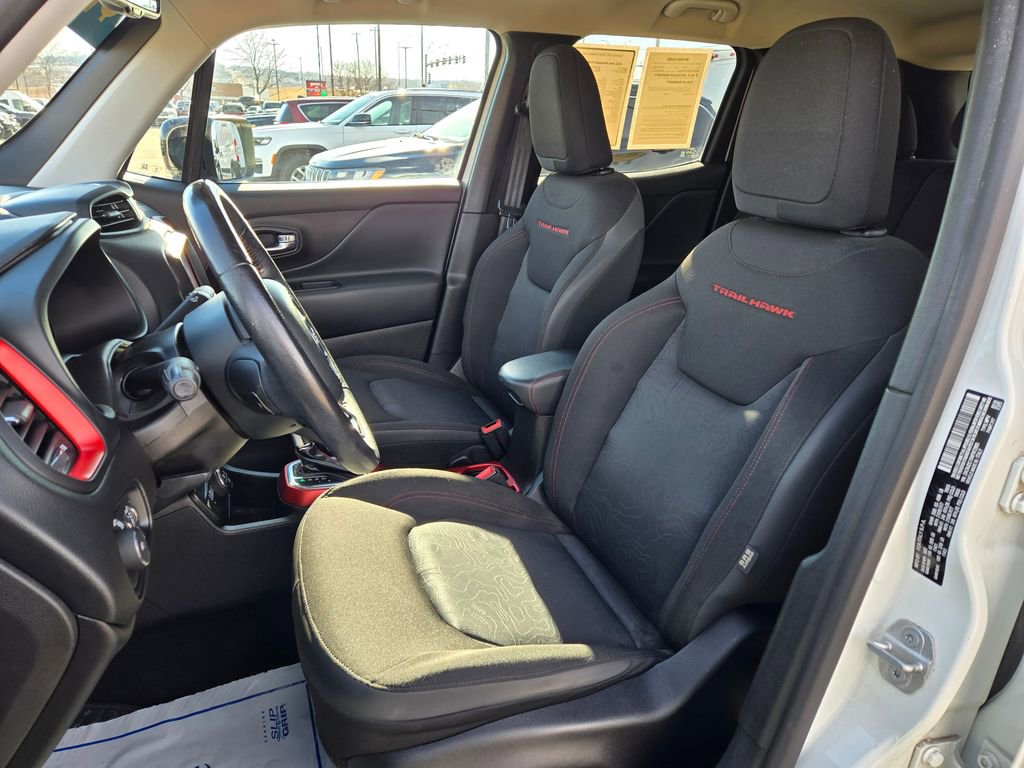 Used 2022 Jeep Renegade Trailhawk image 16
