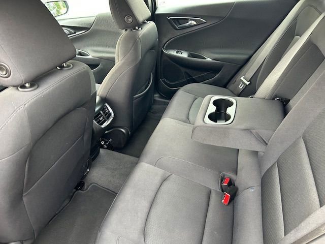 Used 2024 Chevrolet Malibu LT image 4