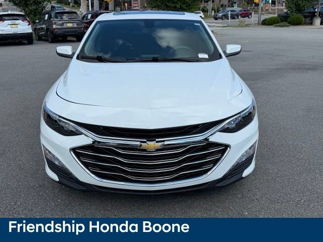 Used 2022 Chevrolet Malibu LT FWD image 2