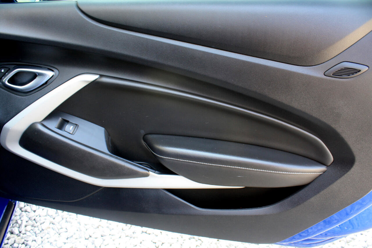 Used 2021 Chevrolet Camaro LT image 40