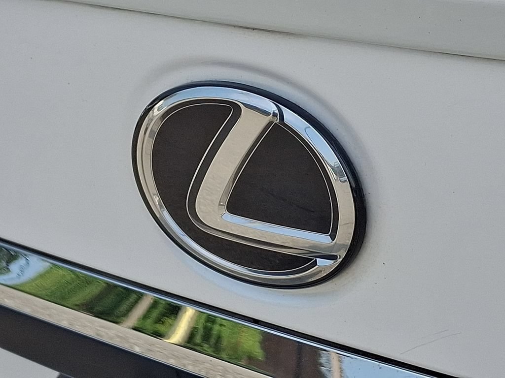 Used 2023 Lexus ES 250 w/ Premium Package AWD/4WD image 30
