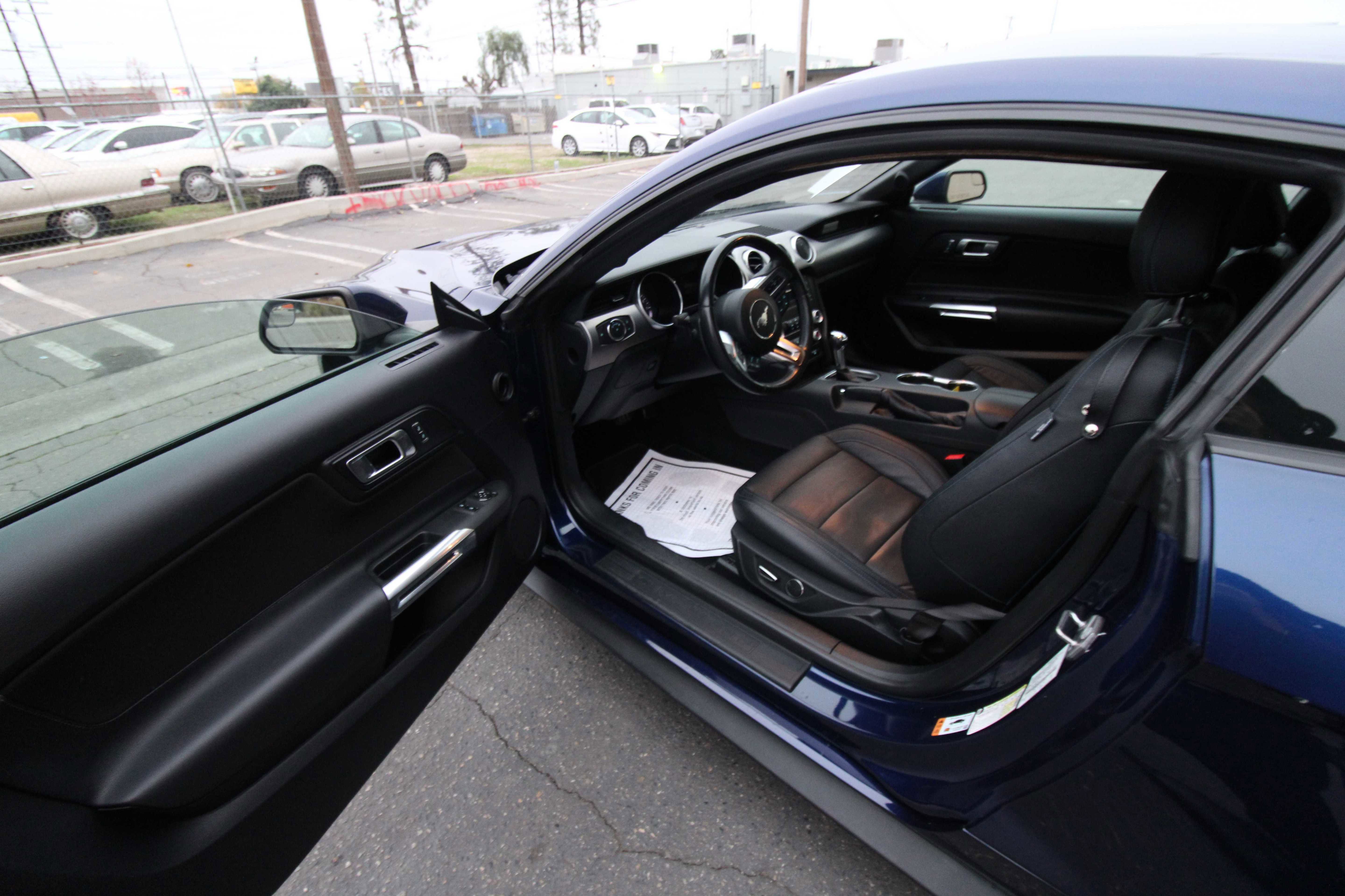 Used 2019 Ford Mustang GT RWD image 29