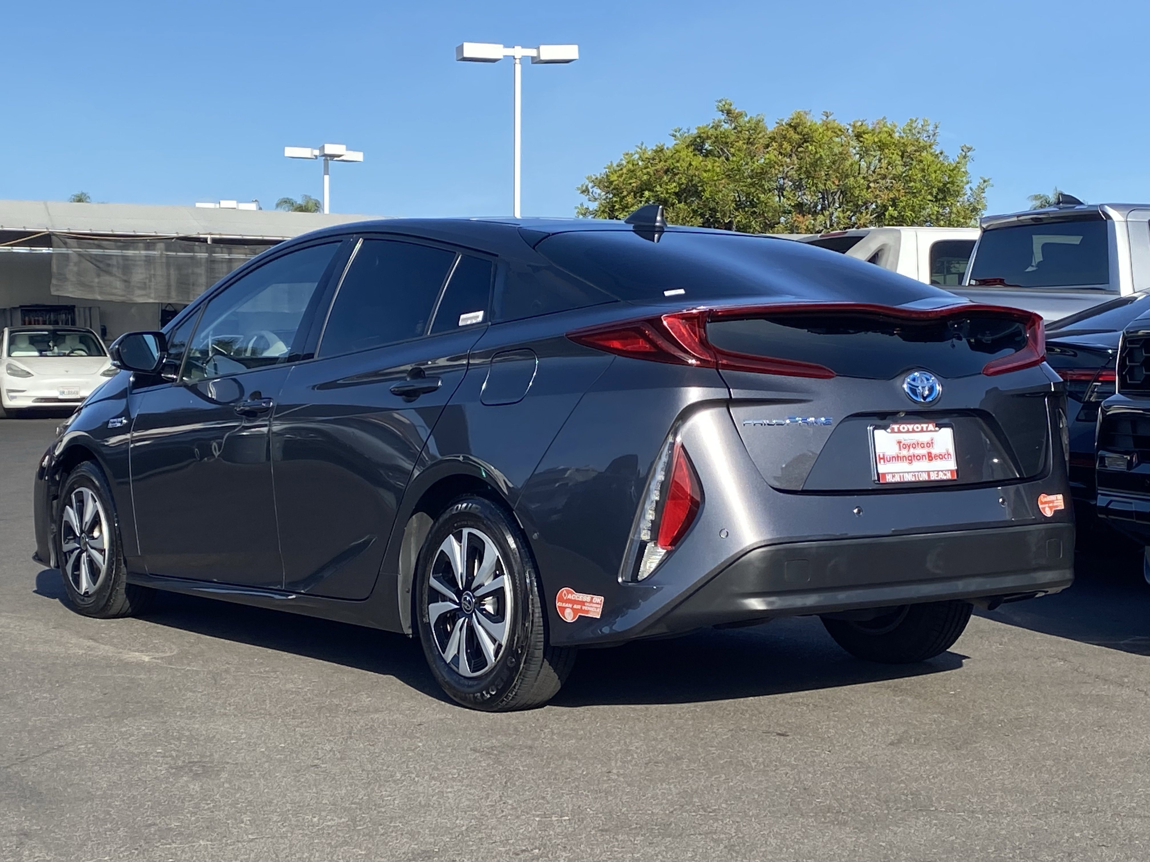 Used 2018 Toyota Prius Prime Advanced FWD image 5