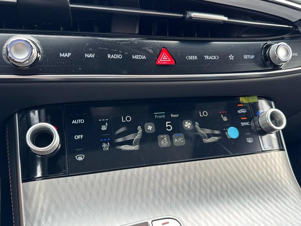 New 2026 Genesis GV70 2.5T Sport Prestige AWD/4WD image 15