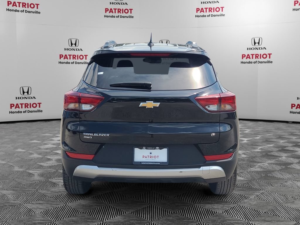 Used 2025 Chevrolet TrailBlazer LT AWD/4WD image 4