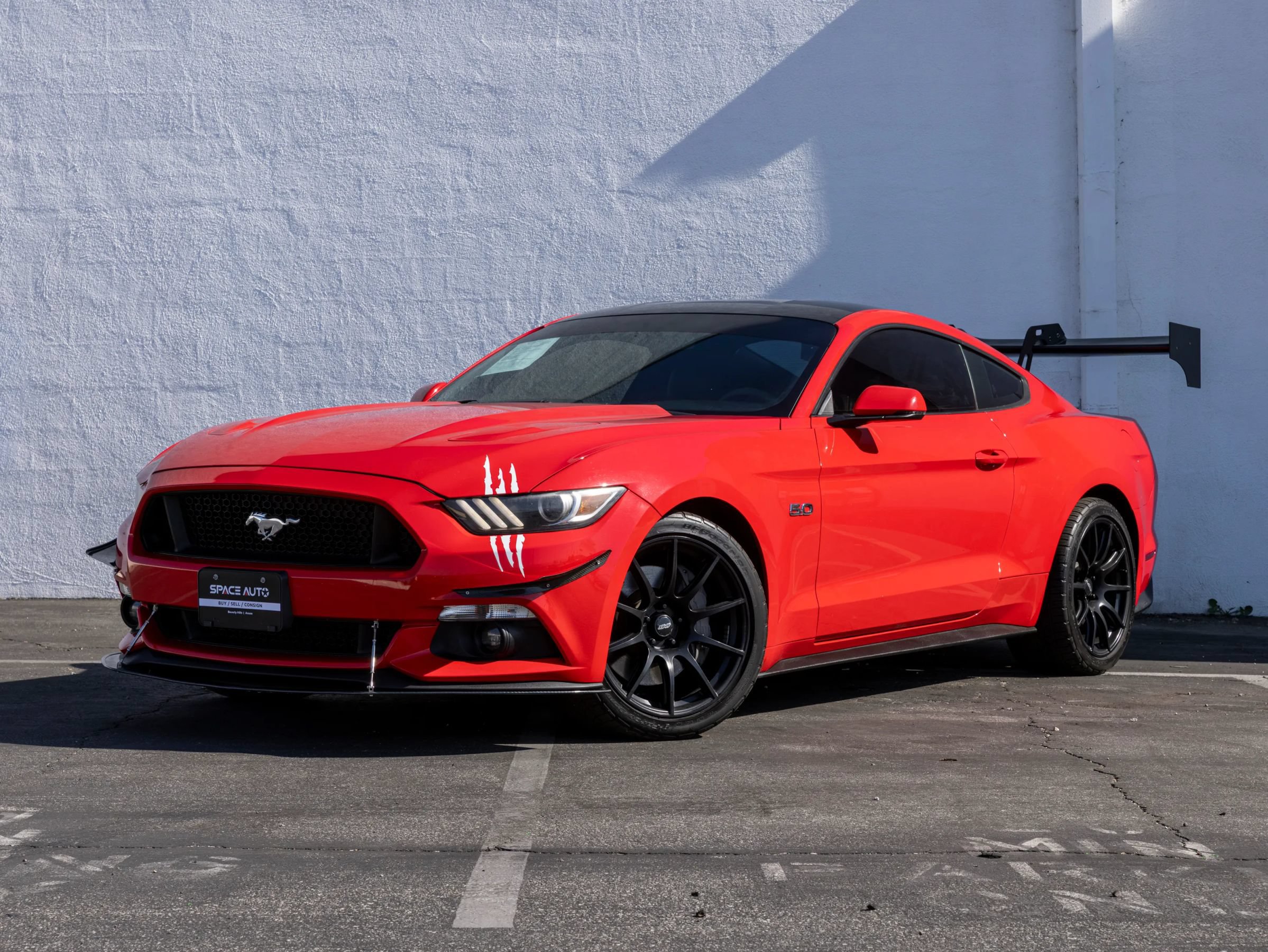 Used 2016 Ford Mustang GT Premium w/ Equipment Group 401A RWD image 3