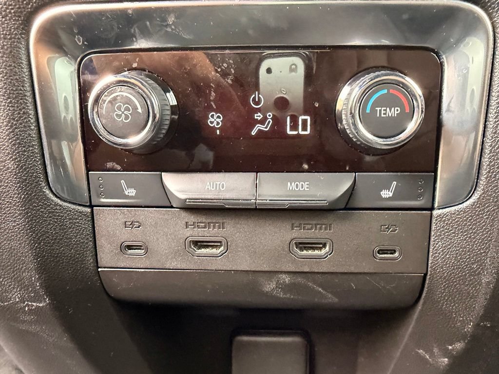 Certified 2025 Chevrolet Tahoe High Country AWD/4WD image 24
