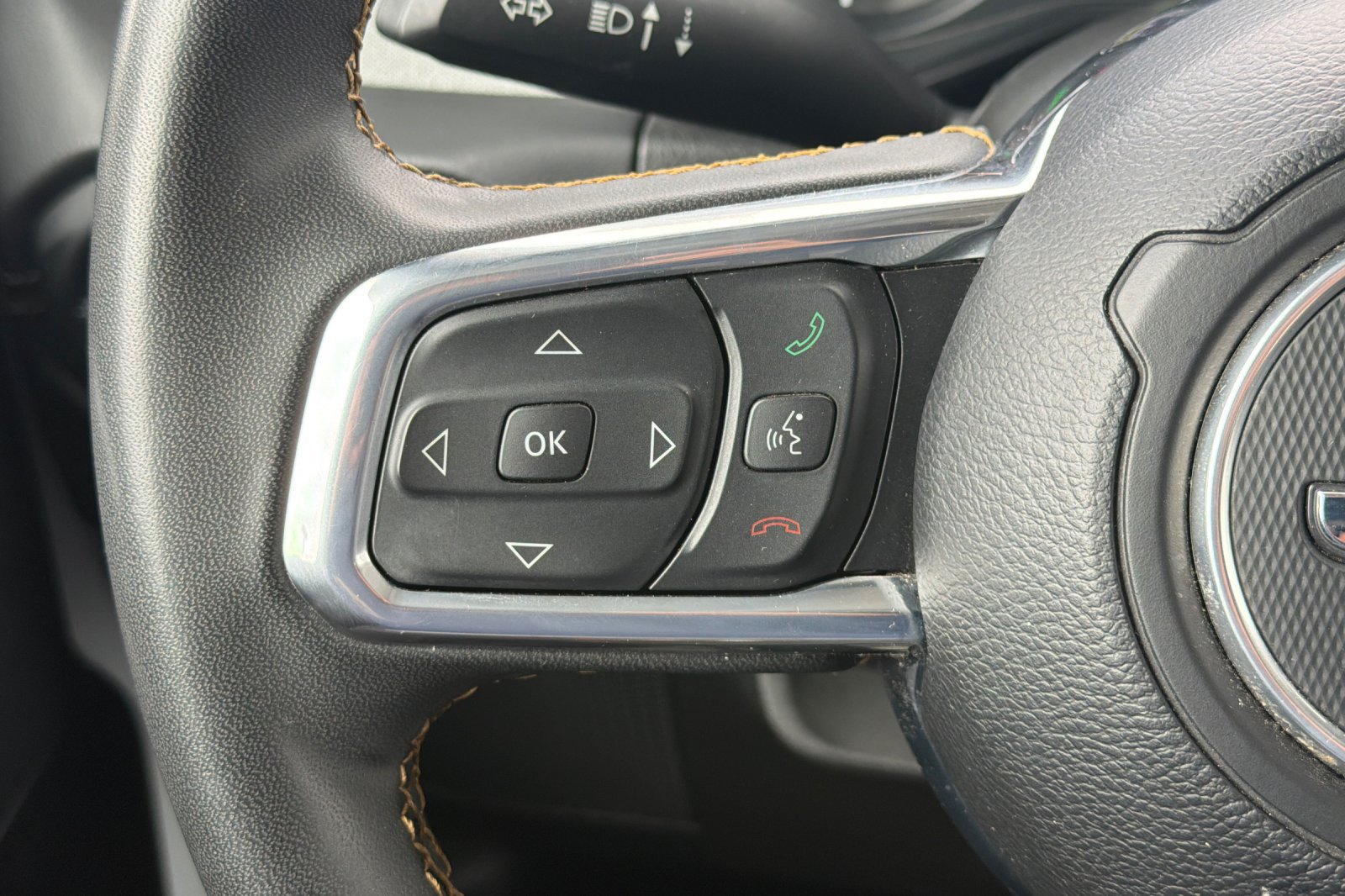 Used 2024 Jeep Wrangler Unlimited Sahara AWD/4WD image 30