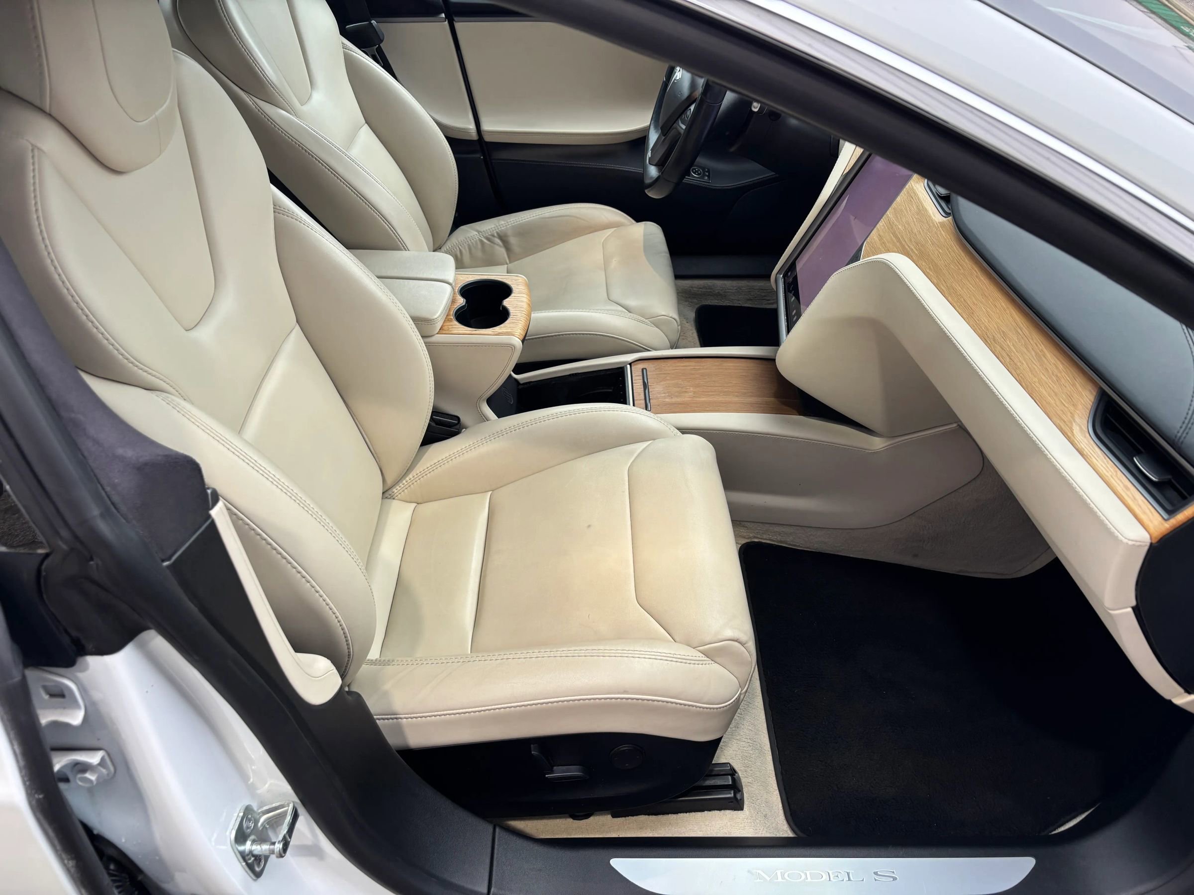 Used 2019 Tesla Model S Long Range image 10