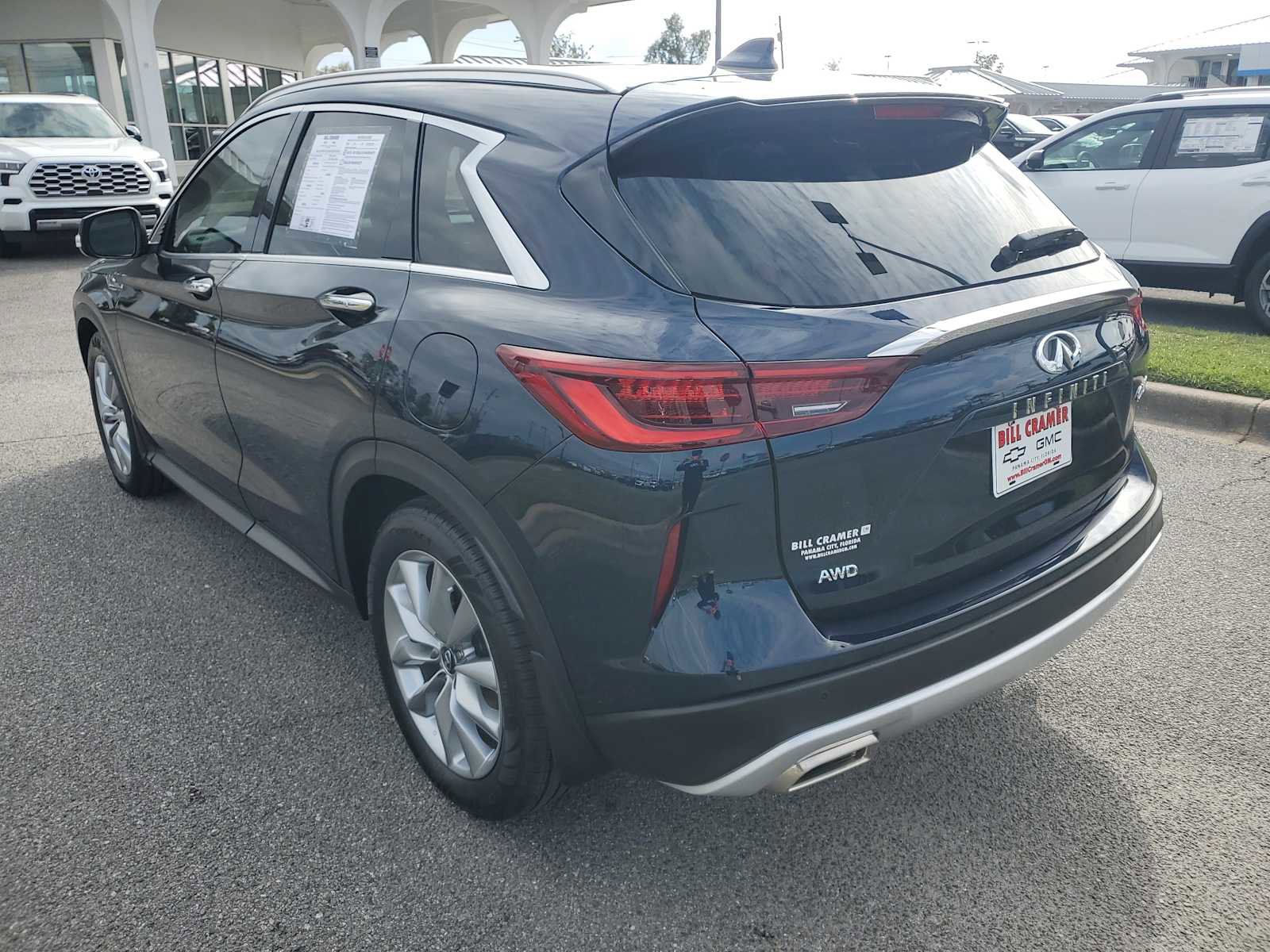 Used 2022 INFINITI QX50 Essential image 3