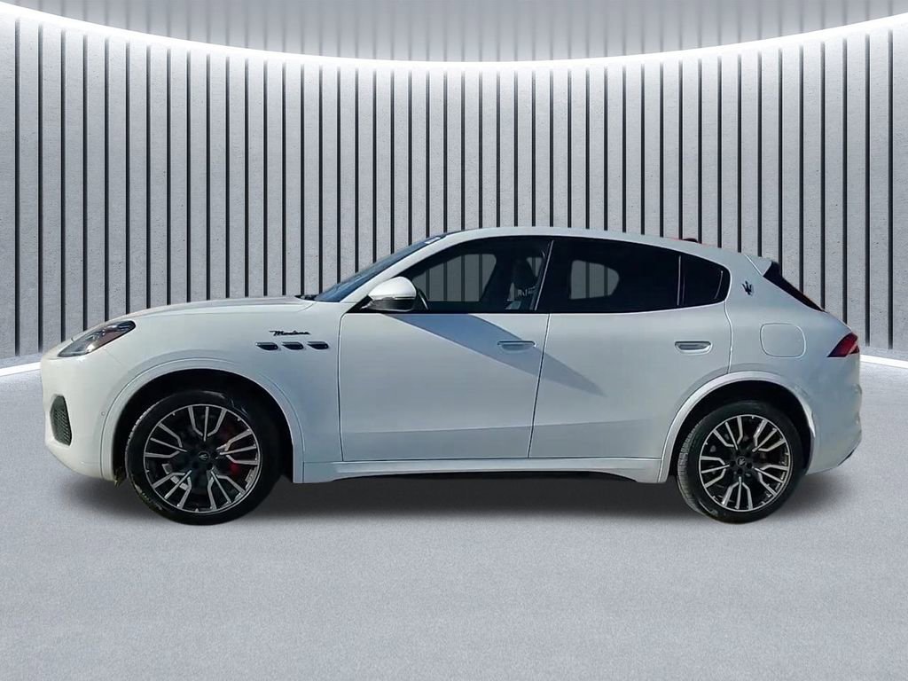 Certified 2023 Maserati Grecale Modena image 2