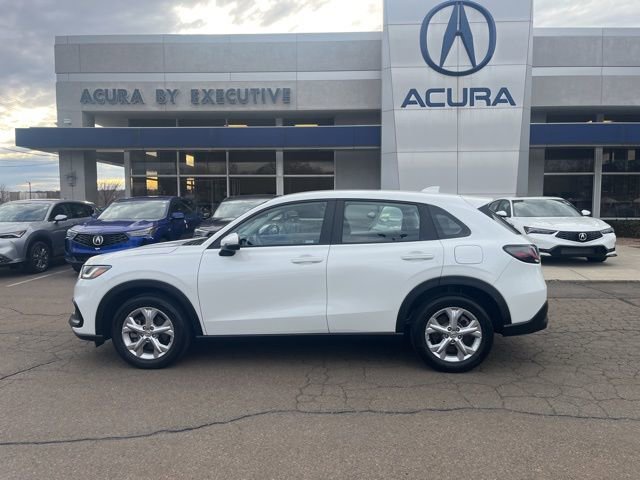 Used 2023 Honda HR-V LX image 3