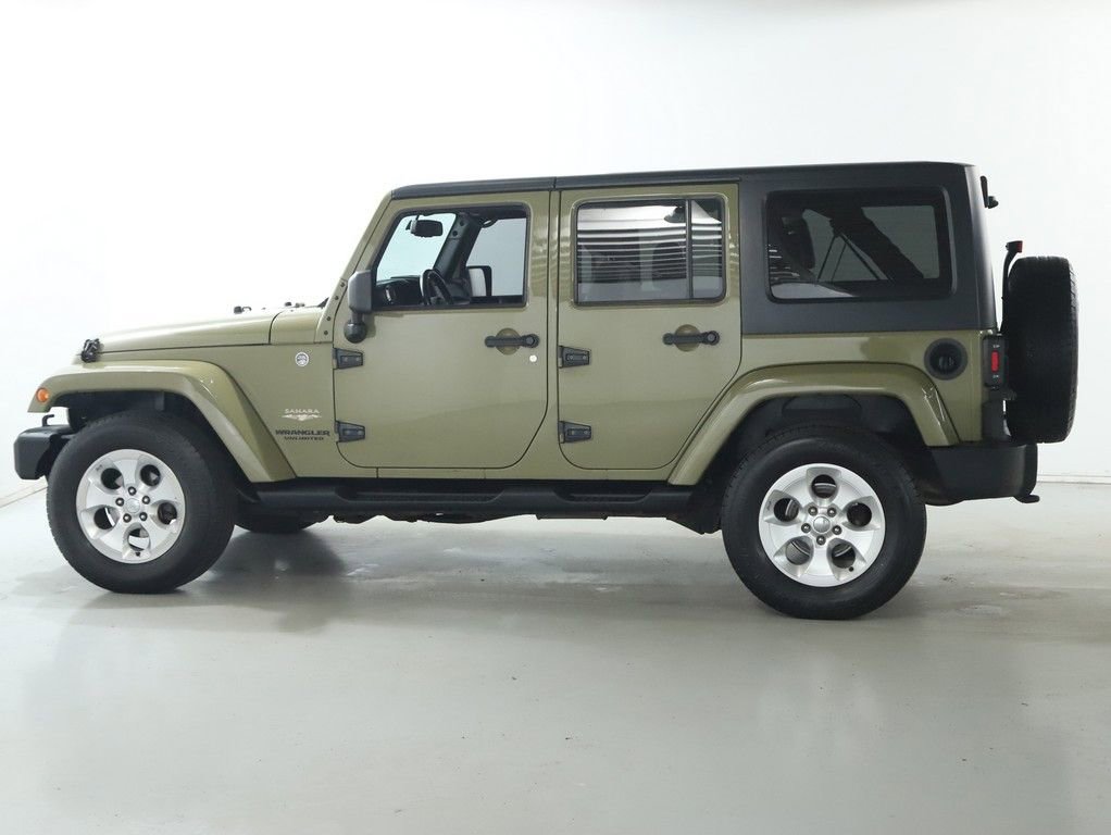 Used 2013 Jeep Wrangler Unlimited Sahara w/ Connectivity Group image 36