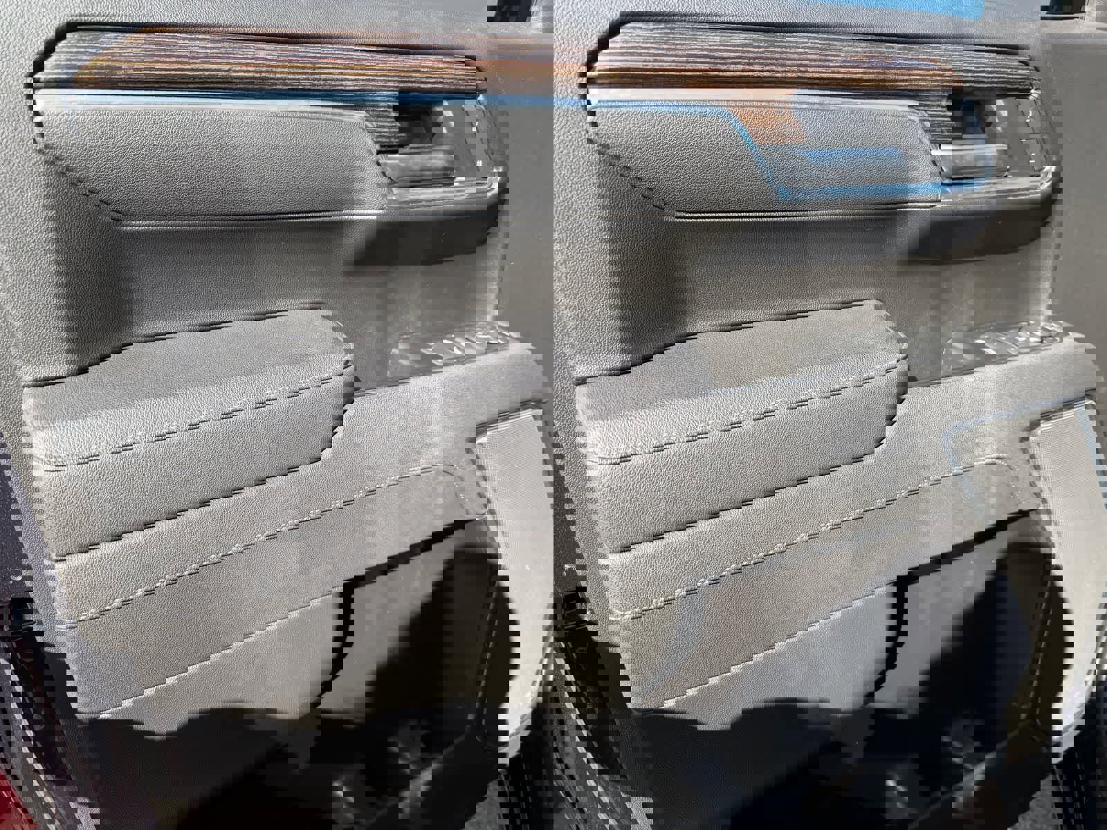 Used 2025 GMC Sierra 1500 Elevation image 13