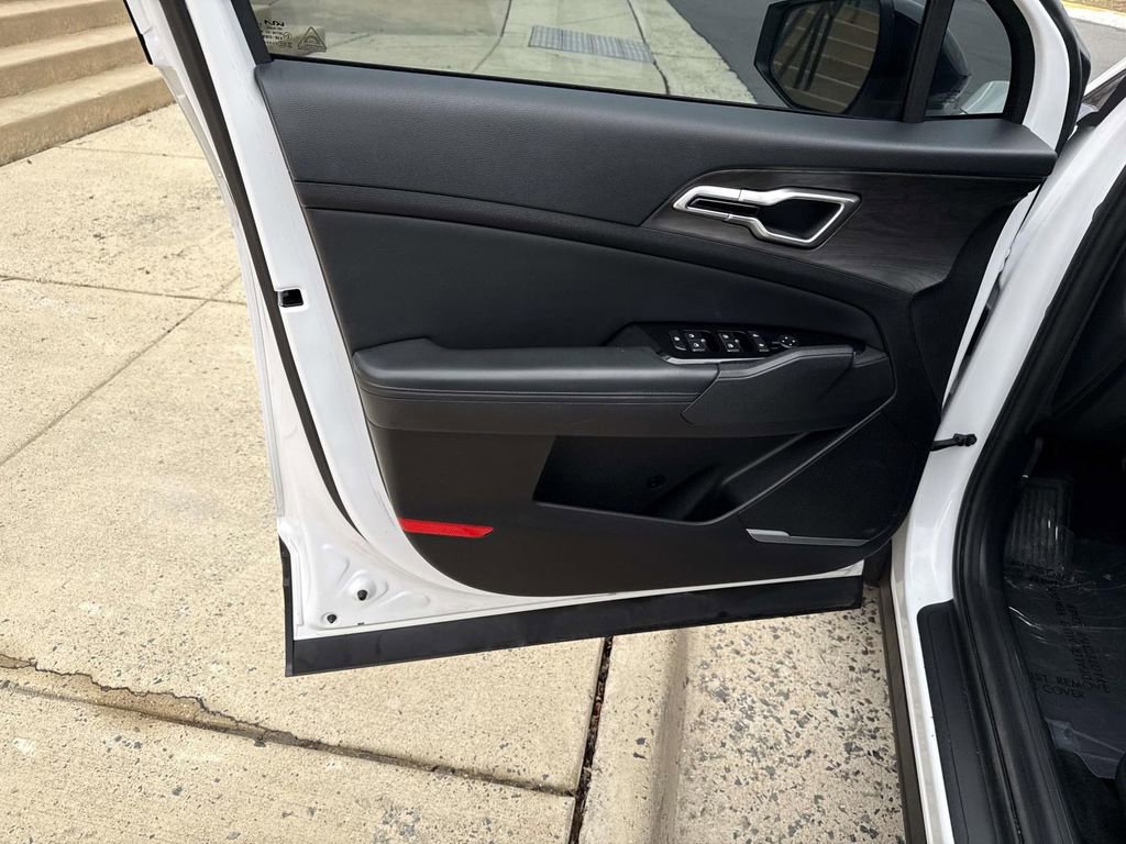 Used 2023 Kia Sportage X-Line w/ X-Line Premium Package image 14