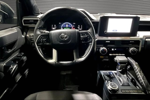 Used 2024 Toyota Tacoma SR5 AWD/4WD image 9