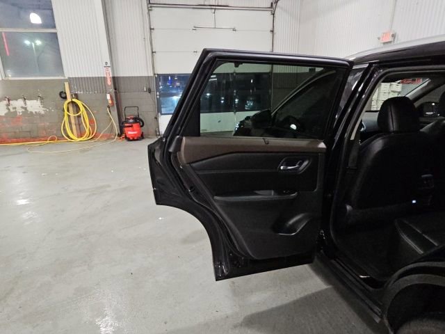 Certified 2023 Nissan Rogue SL w/ SL Premium Package AWD/4WD image 18