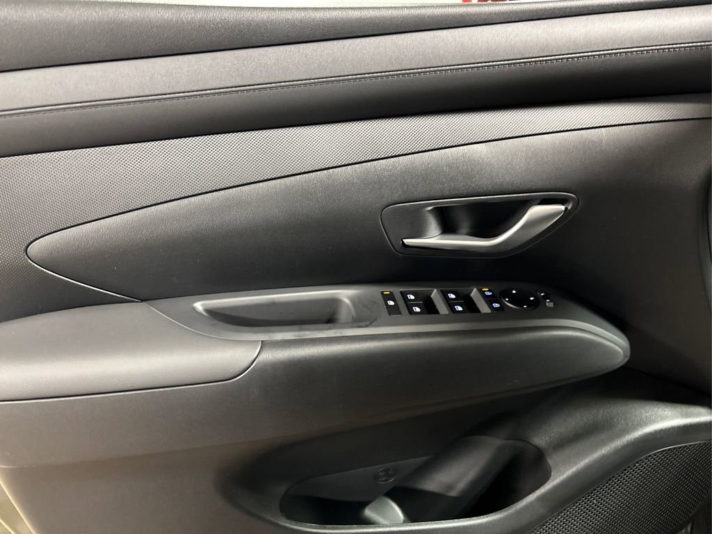 New 2026 Hyundai Tucson SE image 15