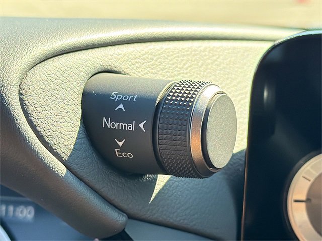 New 2025 Lexus ES 350 w/ Premium Package image 30