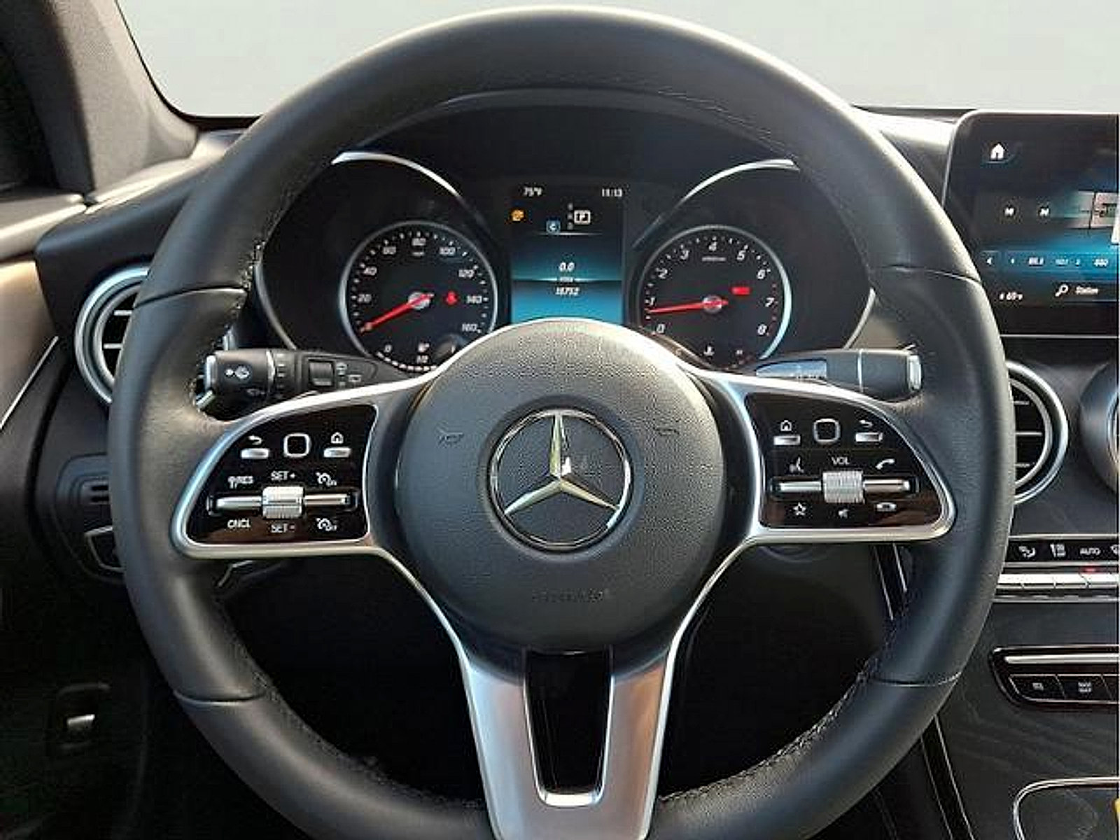 Used 2020 Mercedes-Benz GLC 300 4MATIC image 19