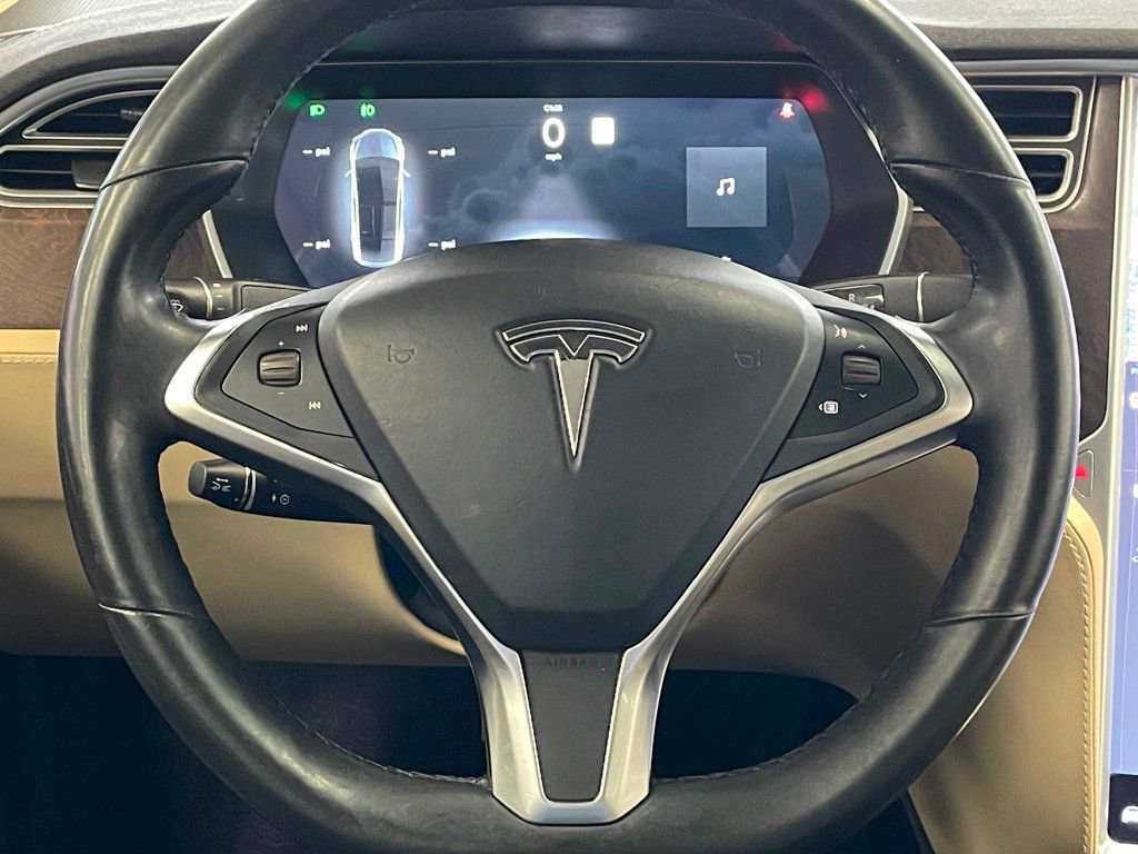 Used 2016 Tesla Model X 90D image 25
