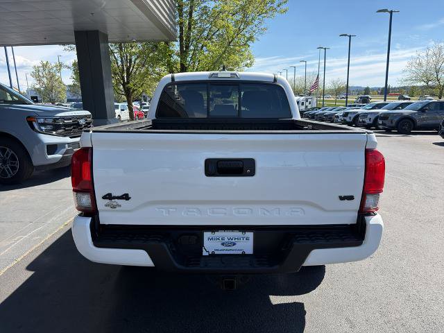 Used 2021 Toyota Tacoma SR AWD/4WD image 11