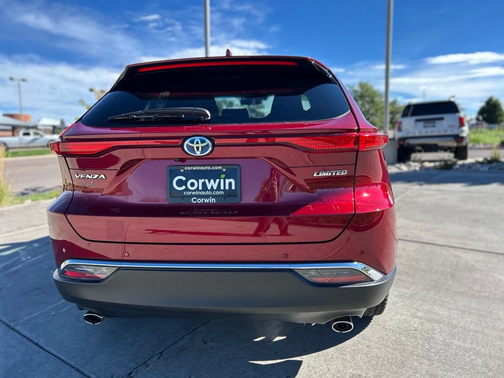 Used 2023 Toyota Venza Limited AWD/4WD image 7