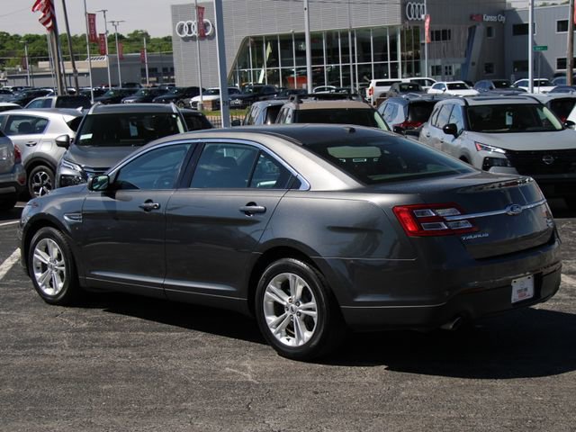 Used 2017 Ford Taurus SEL w/ Equipment Group 201A AWD/4WD image 4