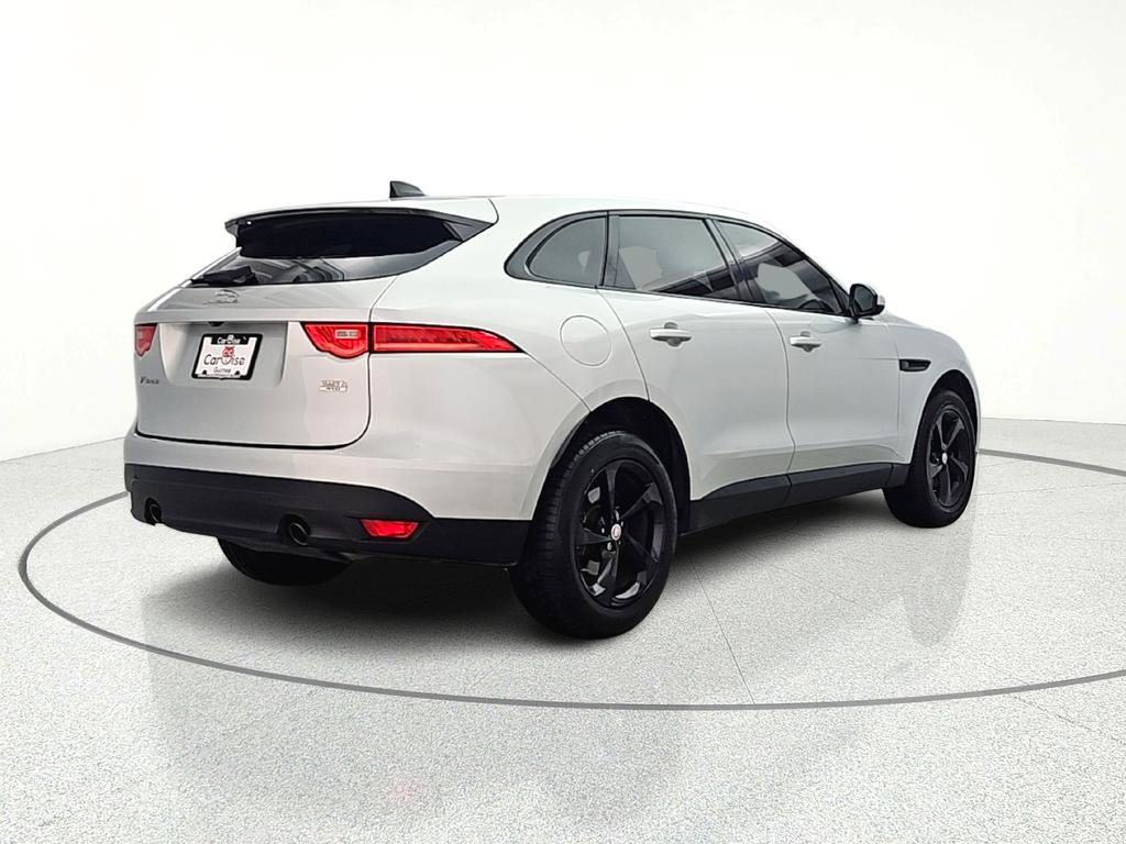 Used 2020 Jaguar F-PACE Premium image 7