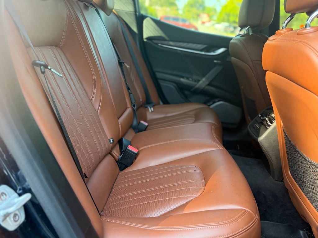 Used 2019 Maserati Ghibli S GranLusso RWD image 18