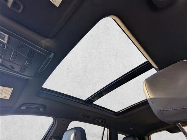 Used 2024 Cadillac XT6 Premium Luxury w/ Technology Package image 24