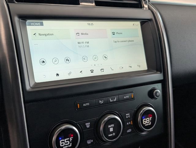 Used 2020 Land Rover Discovery Landmark image 18