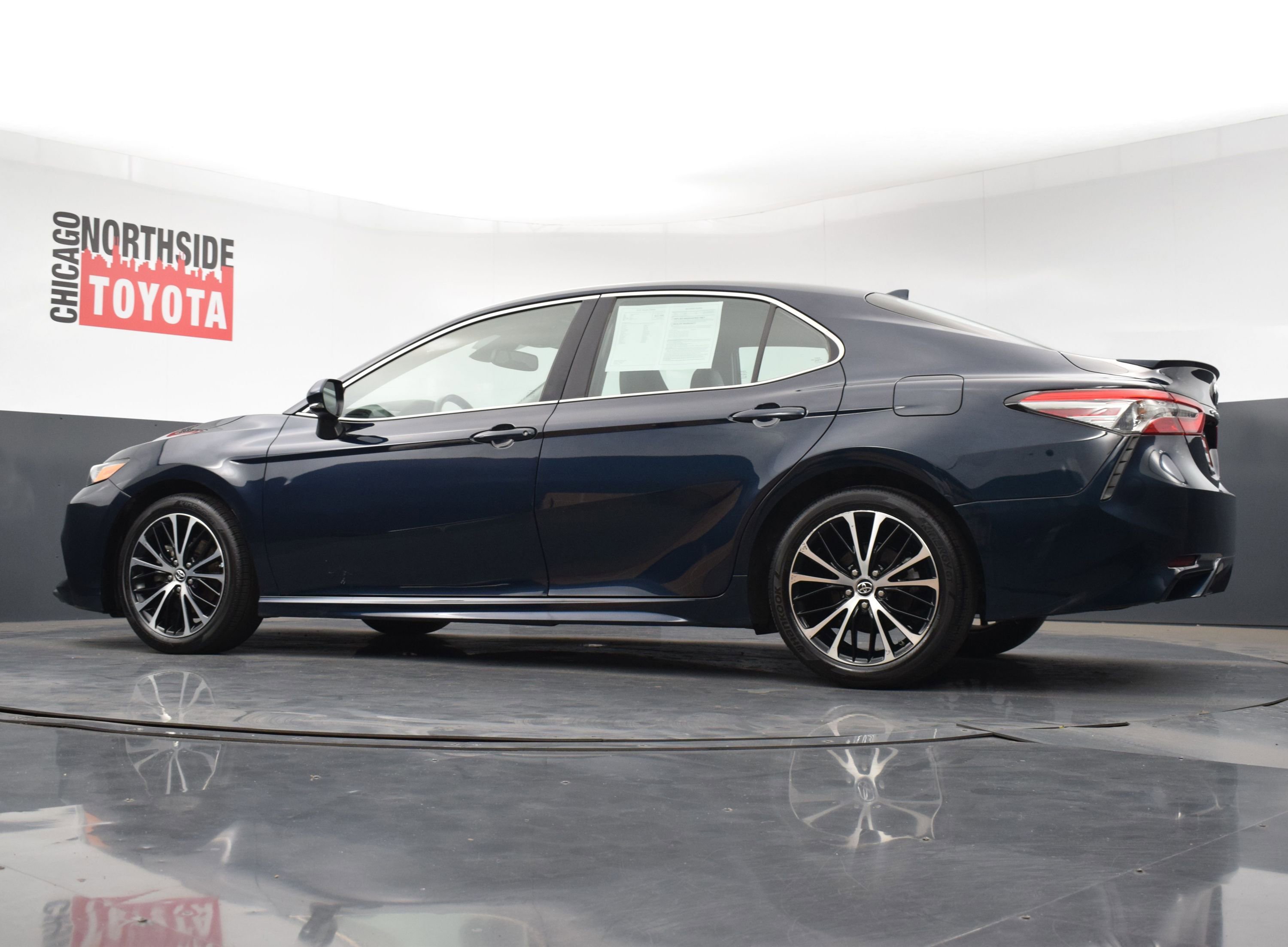 Used 2019 Toyota Camry SE image 28