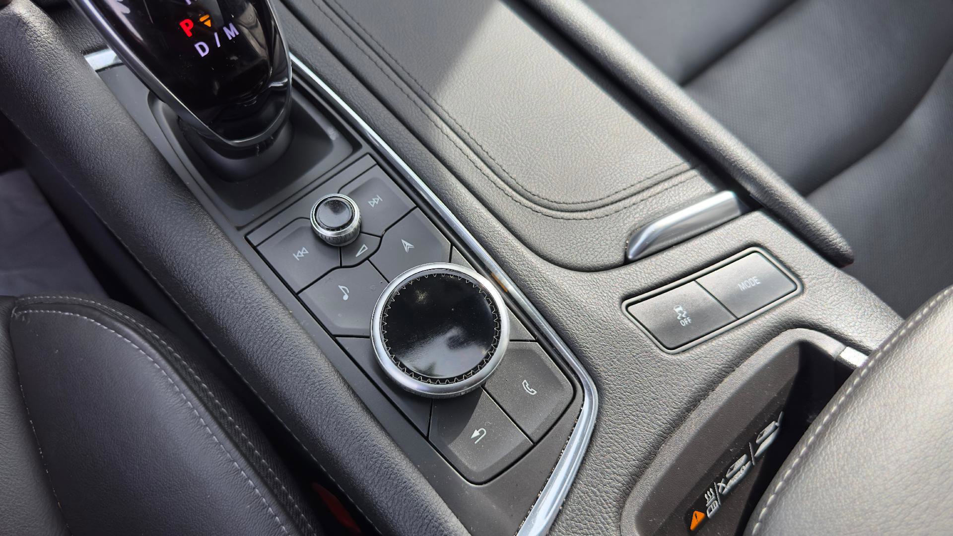 Certified 2024 Cadillac XT6 Premium Luxury image 15