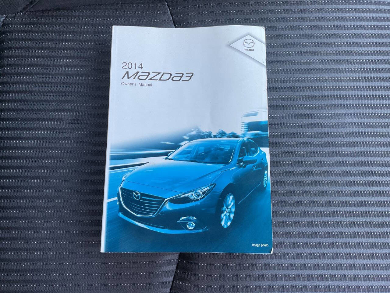 Used 2014 MAZDA MAZDA3 i Touring w/ Moonroof Package 1 FWD image 39
