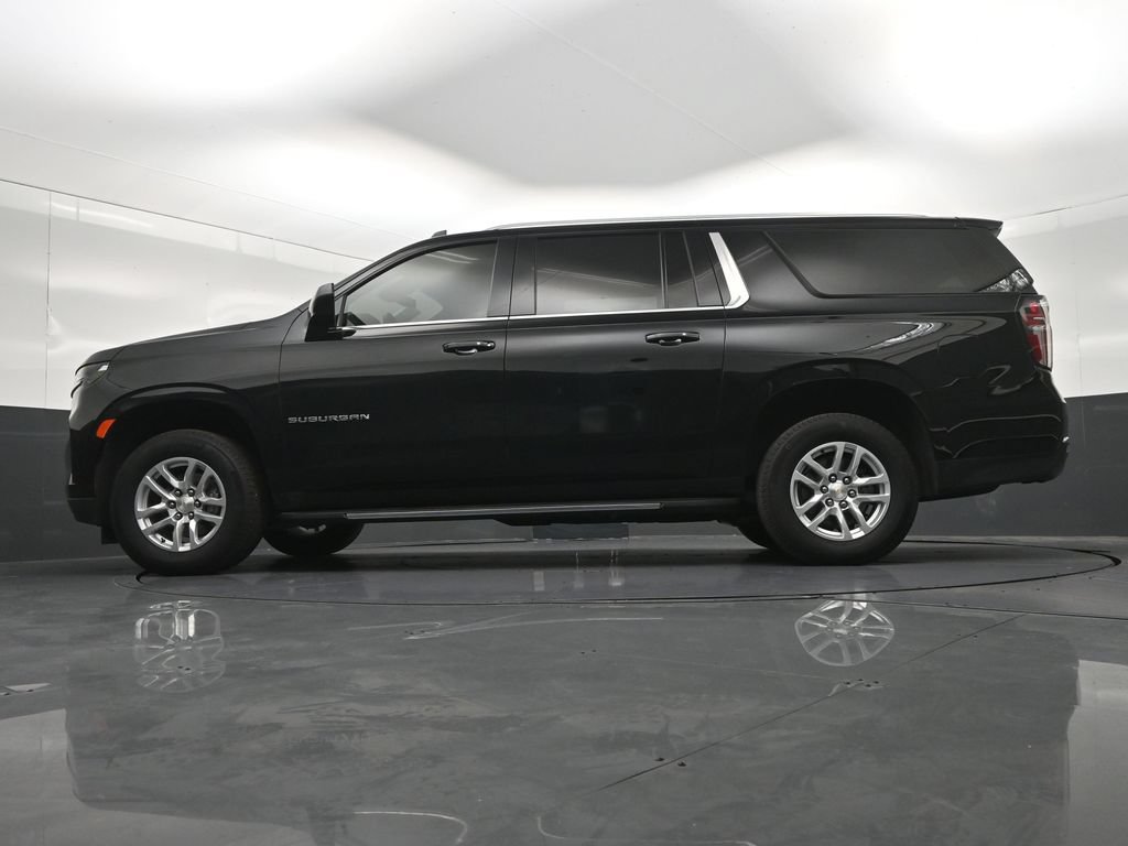 Used 2024 Chevrolet Suburban LS RWD image 25