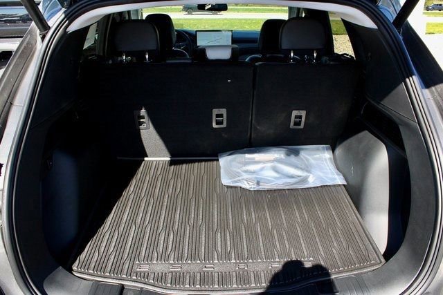 New 2024 Ford Escape SE w/ PHEV Premium Package image 11