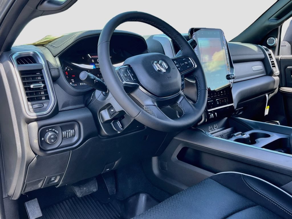New 2026 RAM 2500 Laramie AWD/4WD image 9