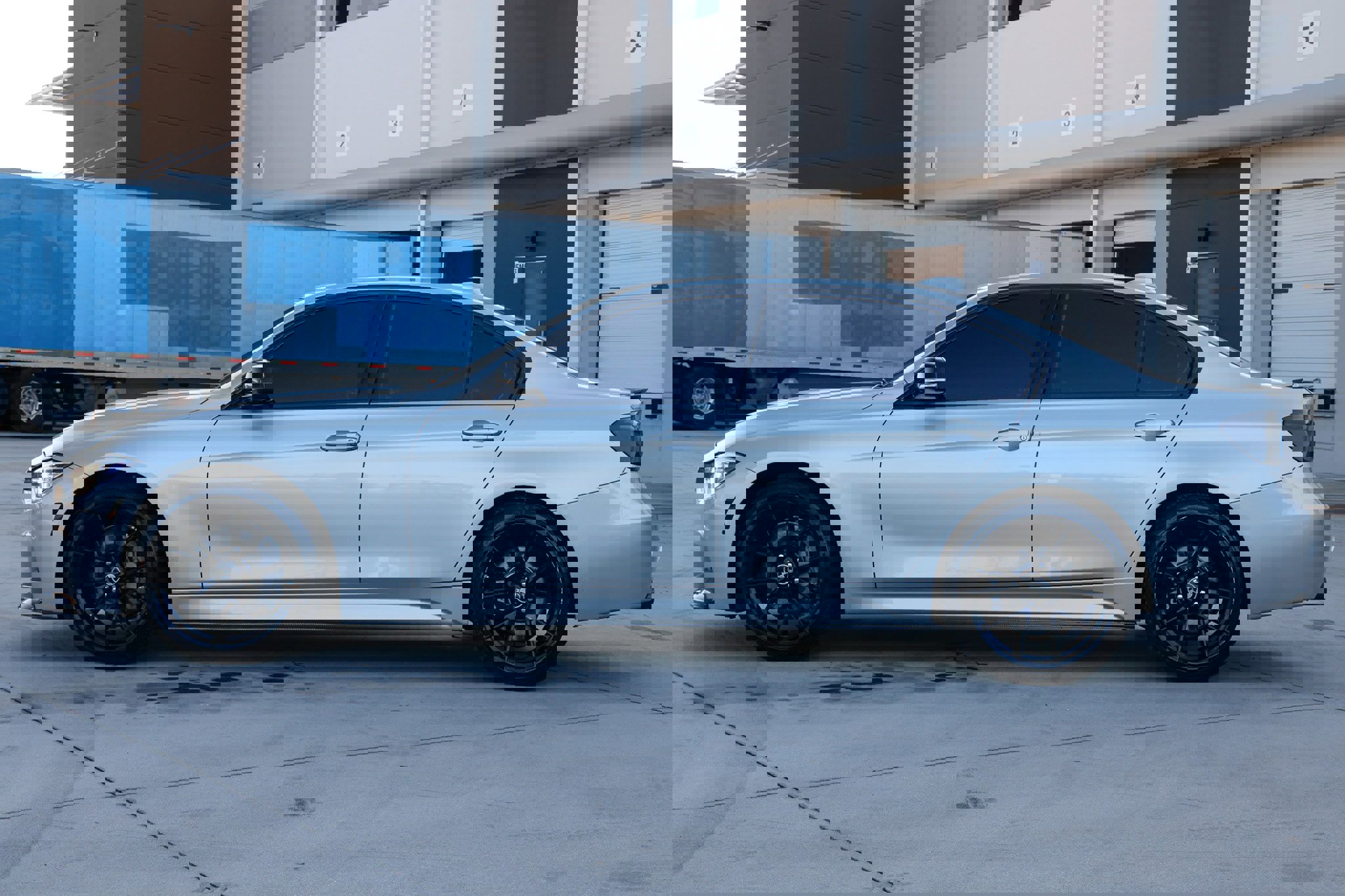 Used 2018 BMW 340i xDrive Sedan w/ Premium Package image 8