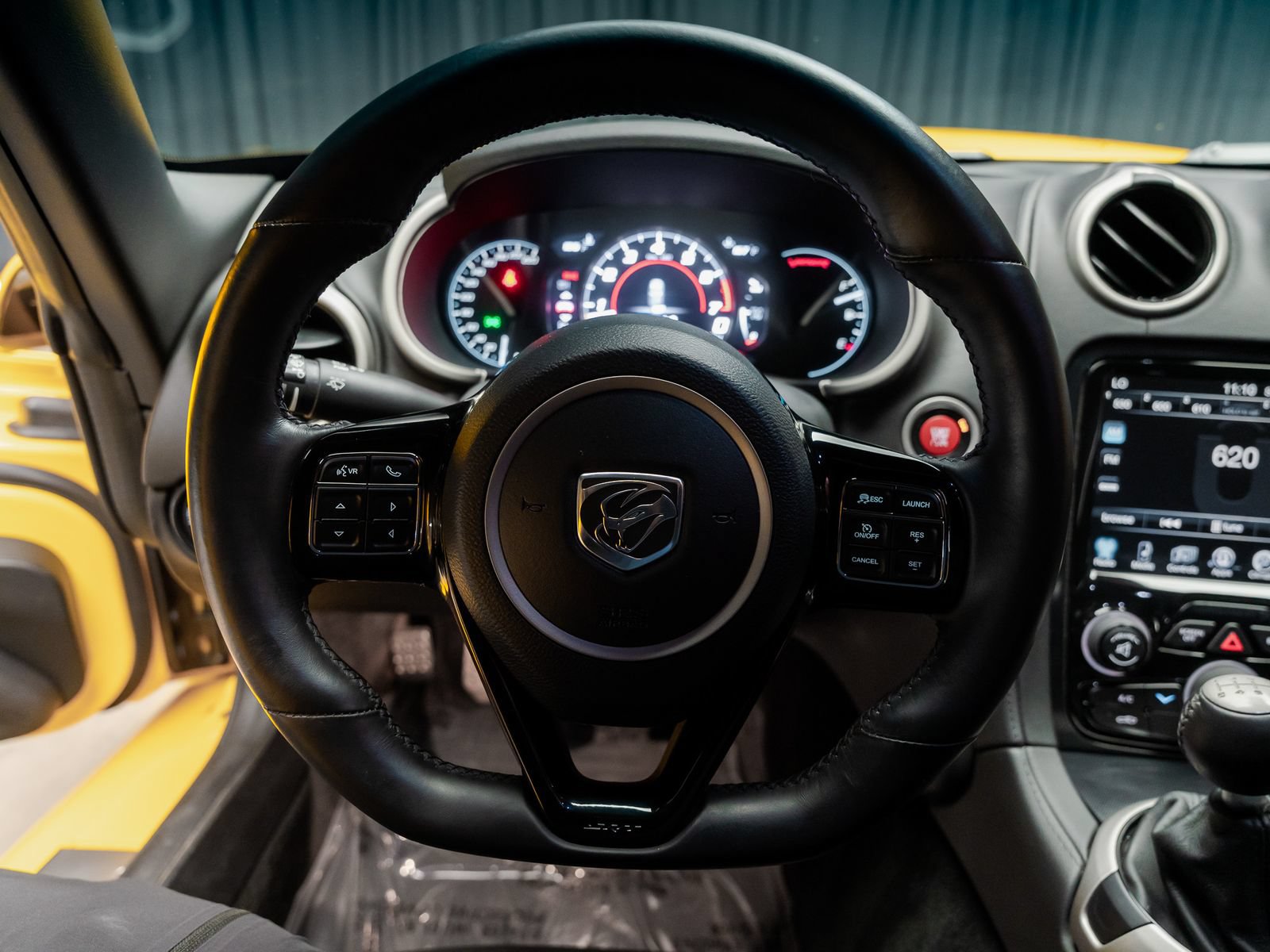 Used 2014 SRT Viper SRT-10 w/ Grand Touring Package RWD image 39