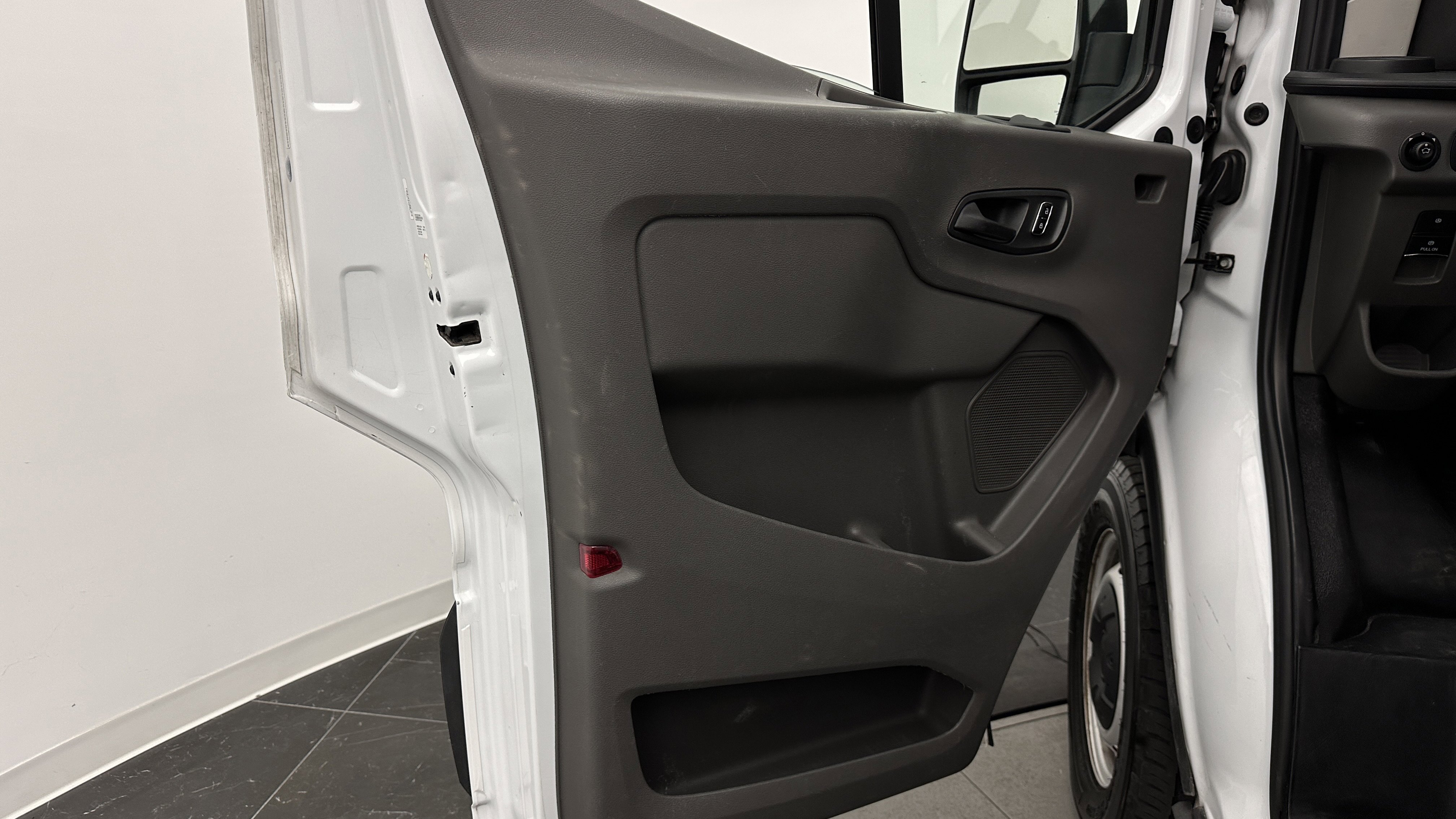 Used 2023 Ford Transit 250 Medium Roof w/ Load Area Protection Package RWD image 10