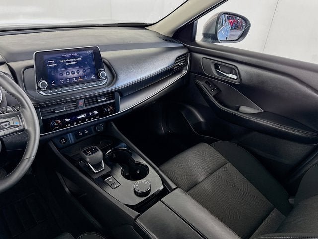 Certified 2026 Nissan Rogue SV AWD/4WD image 18