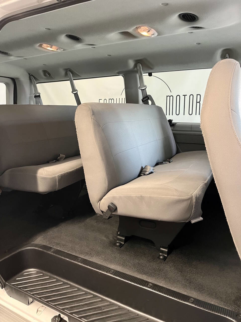 Used 2006 Ford E-350 and Econoline 350 XLT image 20