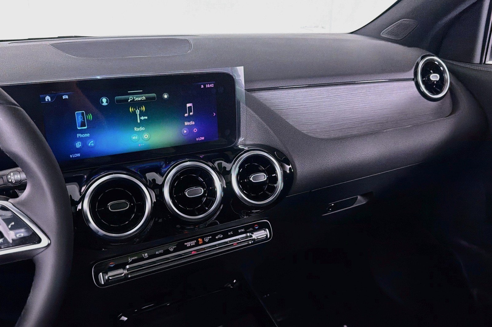 New 2026 Mercedes-Benz GLA 250 image 19