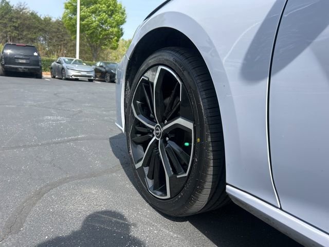 Used 2024 Nissan Altima 2.5 SR image 8