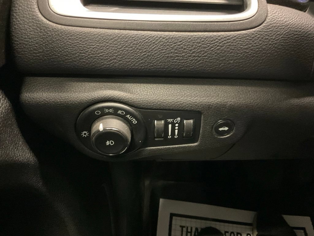 Used 2015 Chrysler 200 C AWD/4WD image 16