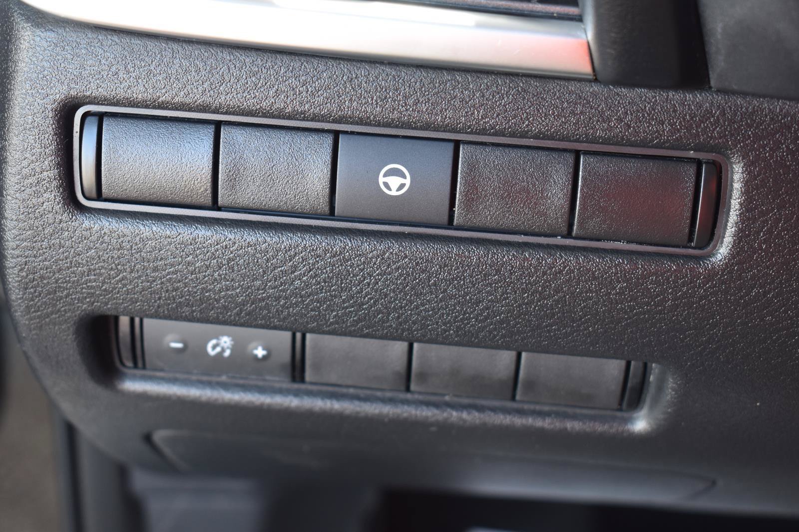 Used 2021 Nissan Rogue SV FWD image 45